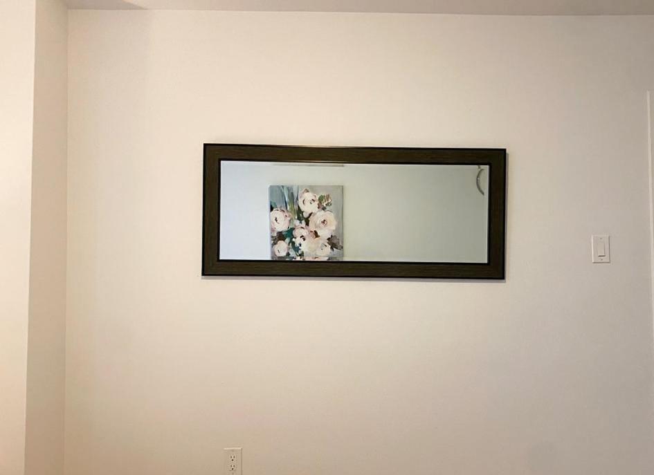 Bright Apartment Close To City With Free Parking Toronto Exterior foto
